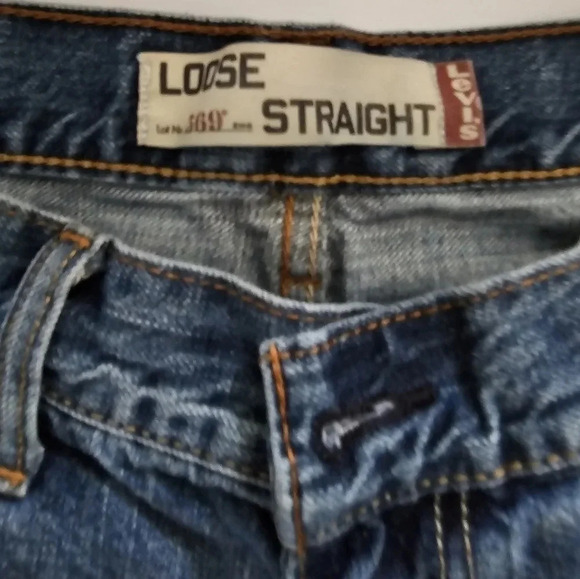Vintage Levi's Loose Straight Jean Shorts - Picture 3 of 3